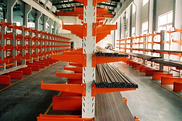 Cantilever racking for building materials