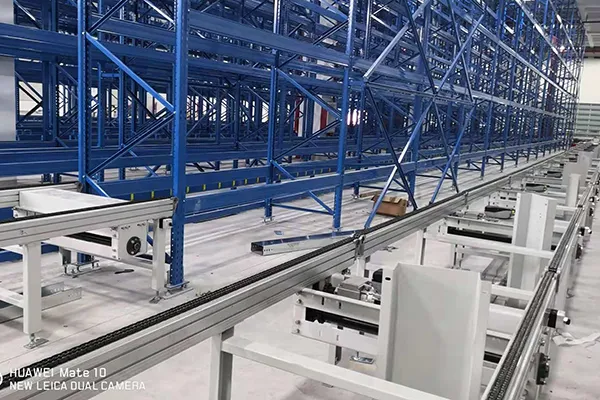 Pallet chain conveyor