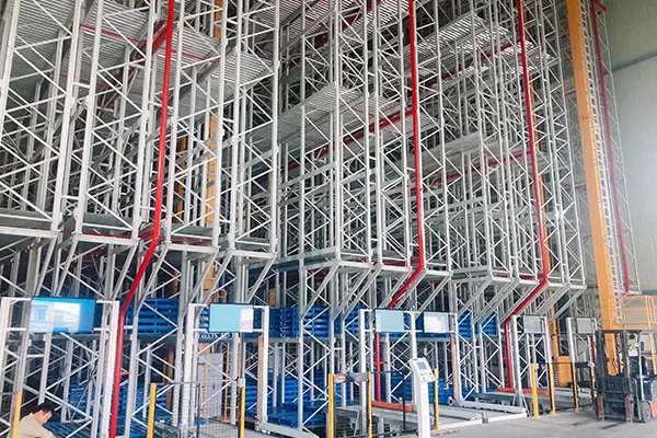 Stacker crane