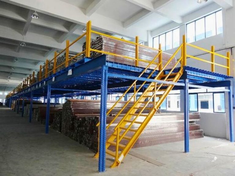 Industrial steel mezzanine