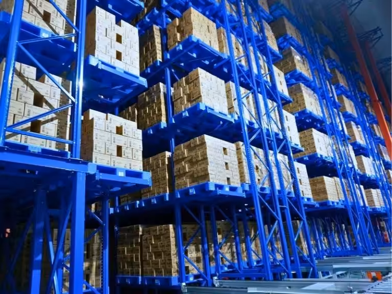 Deep freeze warehouse
