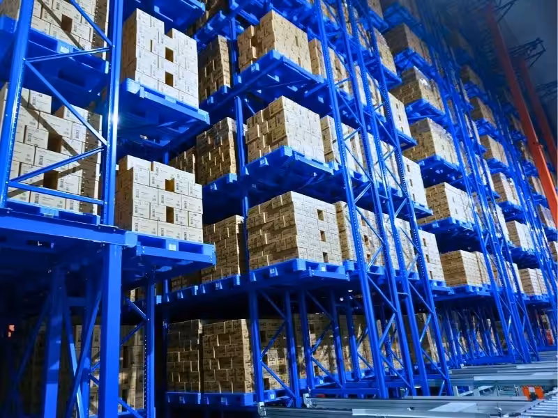 Deep freeze warehouse