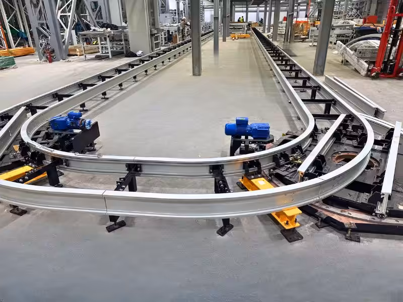 Pallet Conveying Systems in Stacker Crane Warehouse