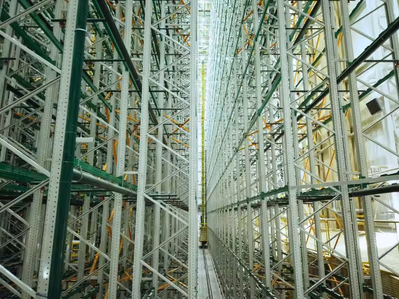 Stacker Crane ASRS Warehouse