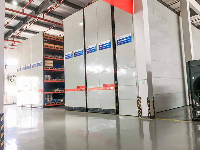 Mobile Racking System for High-Density Warehouse Storage