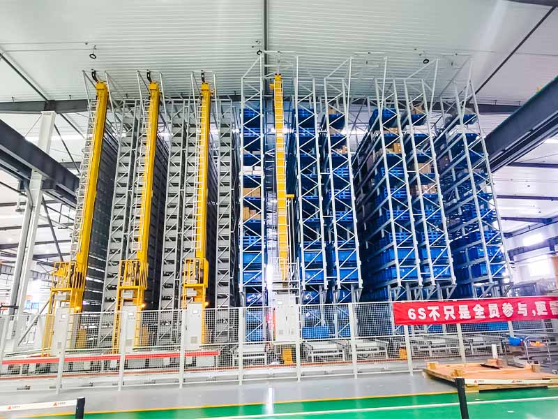 Traditional ASRS warehouse with independent building structure and stacker crane system