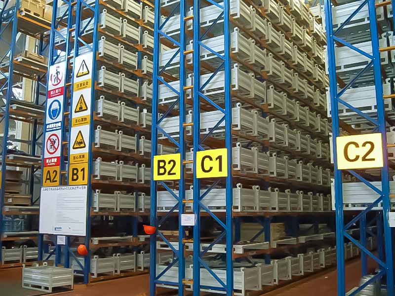 Very Narrow Aisle Racking for Space Efficient Pallet Handling